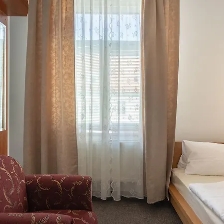Zelena Ratolest 3* Ceske Budejovice