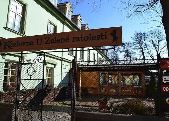 게스트하우스 Zelena Ratolest